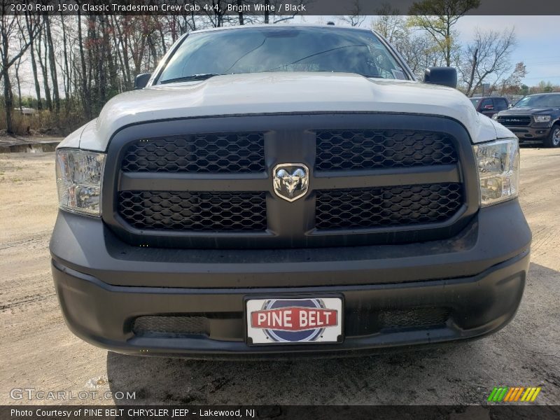 Bright White / Black 2020 Ram 1500 Classic Tradesman Crew Cab 4x4