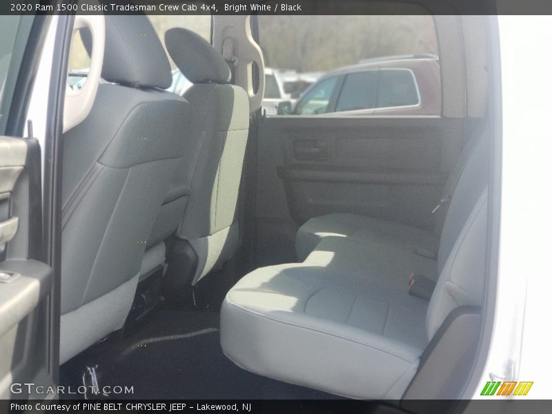 Bright White / Black 2020 Ram 1500 Classic Tradesman Crew Cab 4x4