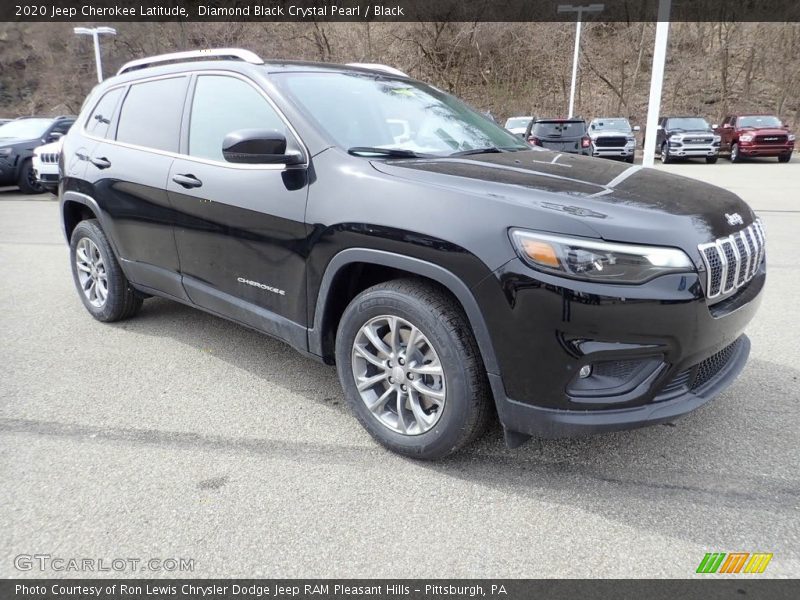  2020 Cherokee Latitude Diamond Black Crystal Pearl