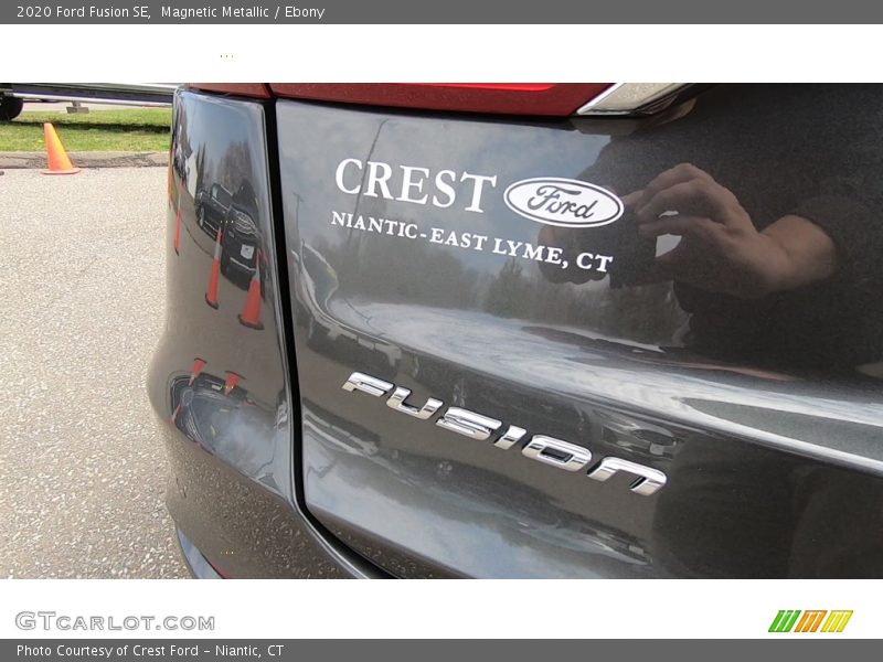 Magnetic Metallic / Ebony 2020 Ford Fusion SE