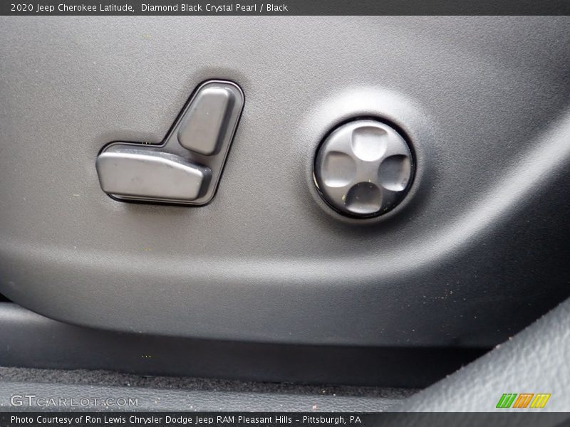 Diamond Black Crystal Pearl / Black 2020 Jeep Cherokee Latitude