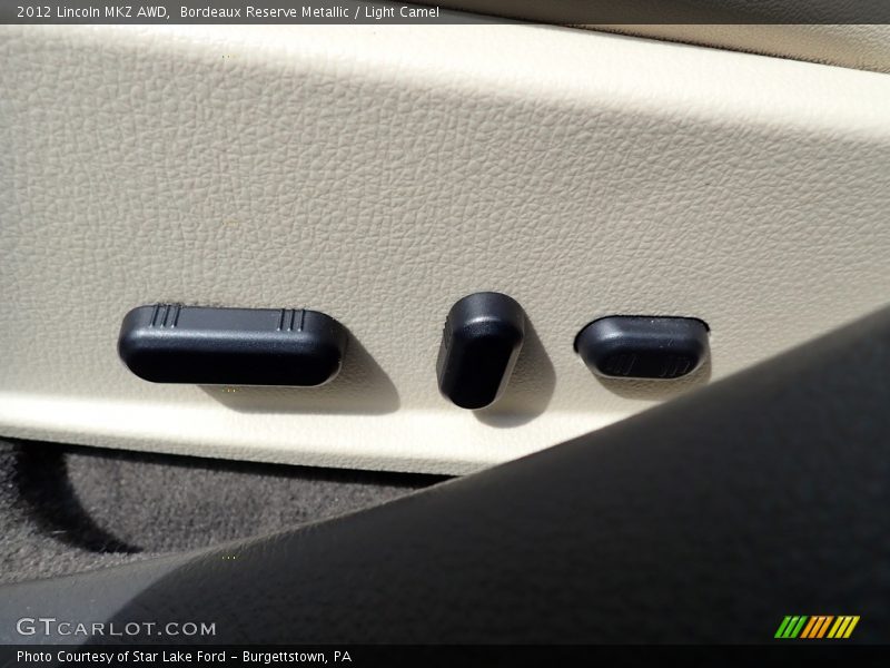 Bordeaux Reserve Metallic / Light Camel 2012 Lincoln MKZ AWD