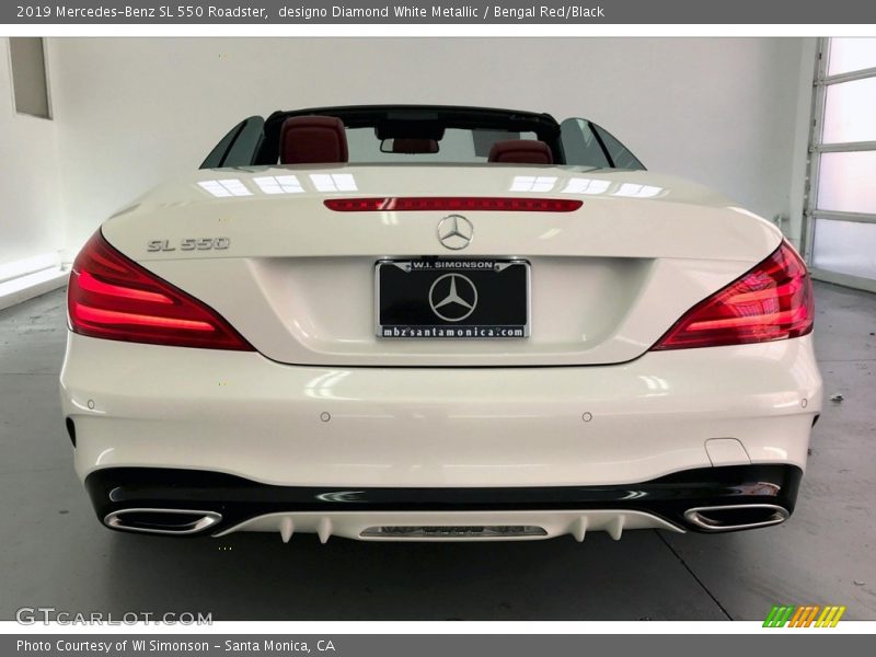 designo Diamond White Metallic / Bengal Red/Black 2019 Mercedes-Benz SL 550 Roadster