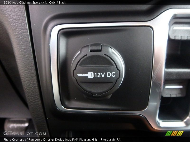 Gobi / Black 2020 Jeep Gladiator Sport 4x4