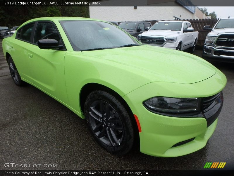 Sublime Metallic / Black 2019 Dodge Charger SXT AWD