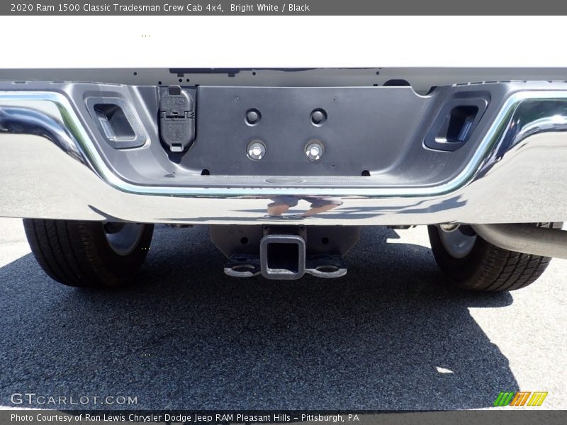 Bright White / Black 2020 Ram 1500 Classic Tradesman Crew Cab 4x4