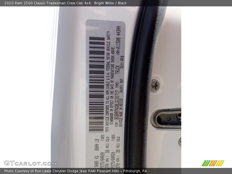 Bright White / Black 2020 Ram 1500 Classic Tradesman Crew Cab 4x4