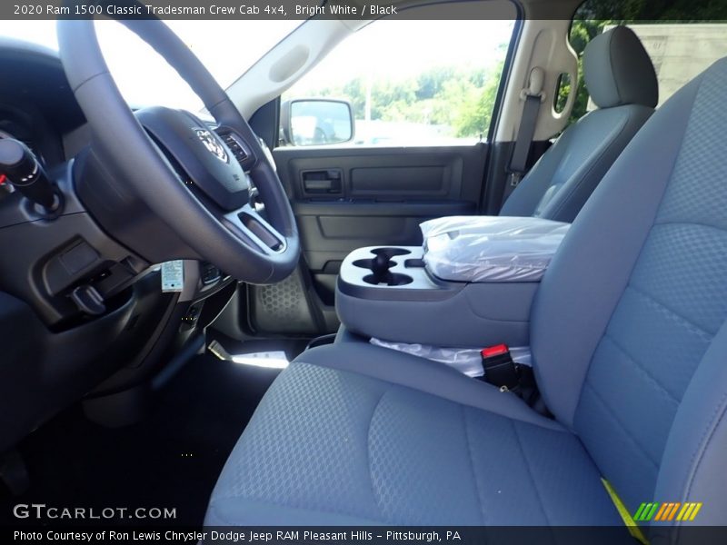 Bright White / Black 2020 Ram 1500 Classic Tradesman Crew Cab 4x4