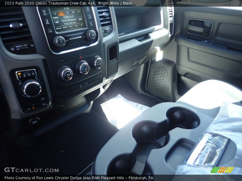 Bright White / Black 2020 Ram 1500 Classic Tradesman Crew Cab 4x4
