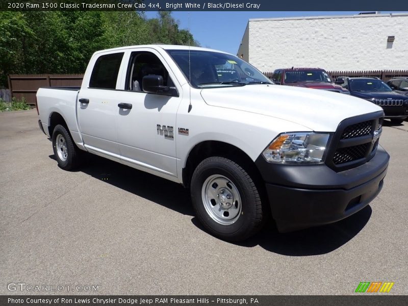 Front 3/4 View of 2020 1500 Classic Tradesman Crew Cab 4x4