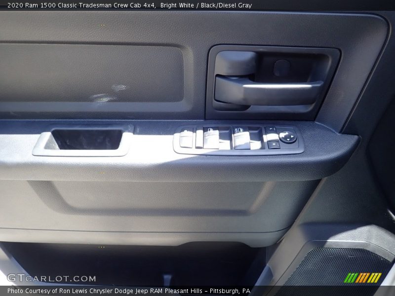 Bright White / Black/Diesel Gray 2020 Ram 1500 Classic Tradesman Crew Cab 4x4