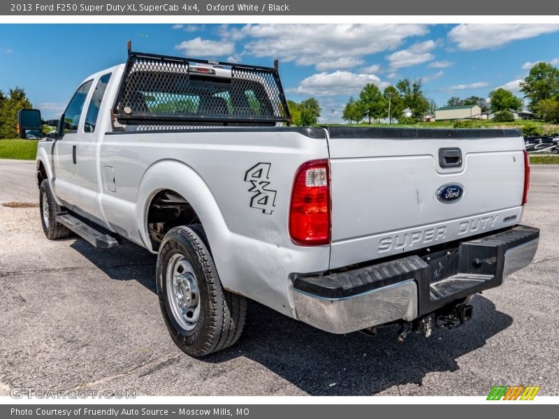 Oxford White / Black 2013 Ford F250 Super Duty XL SuperCab 4x4