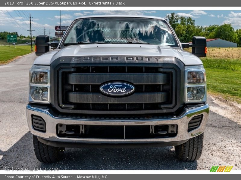 Oxford White / Black 2013 Ford F250 Super Duty XL SuperCab 4x4