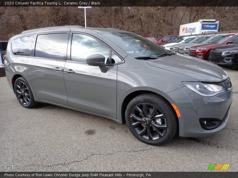 Ceramic Grey / Black 2020 Chrysler Pacifica Touring L
