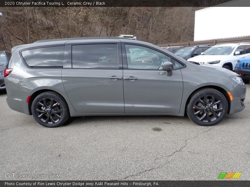 Ceramic Grey / Black 2020 Chrysler Pacifica Touring L