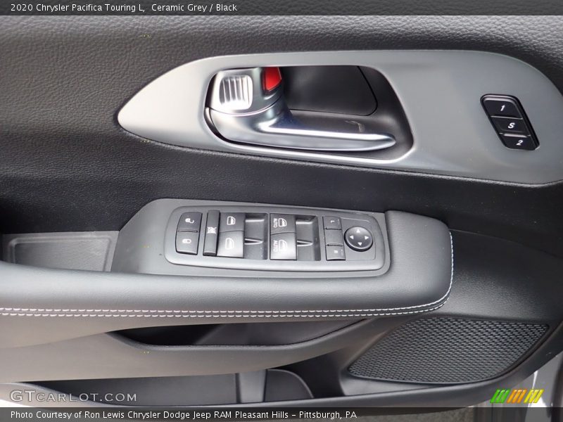 Ceramic Grey / Black 2020 Chrysler Pacifica Touring L