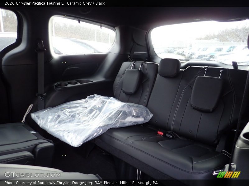 Ceramic Grey / Black 2020 Chrysler Pacifica Touring L