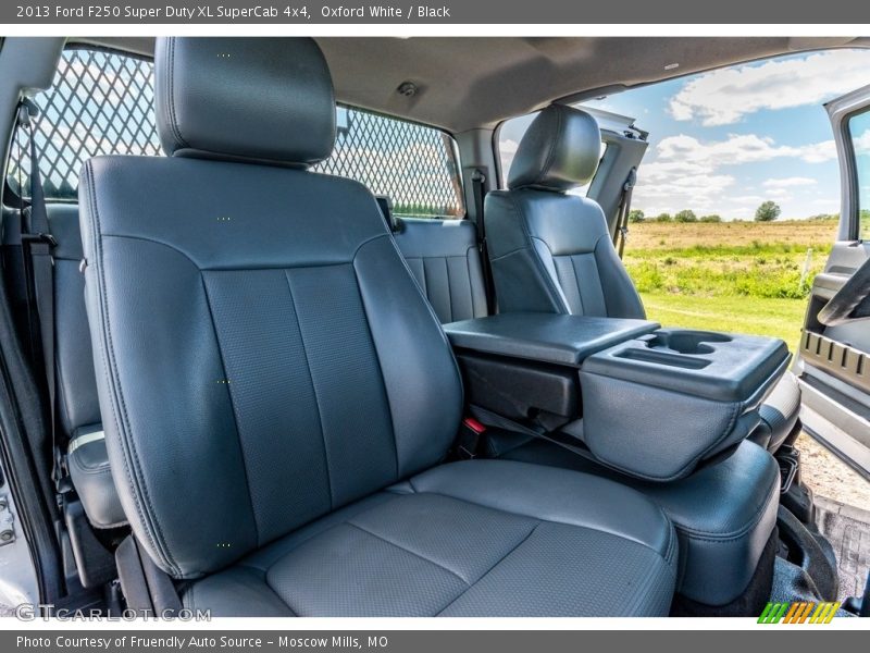 Oxford White / Black 2013 Ford F250 Super Duty XL SuperCab 4x4