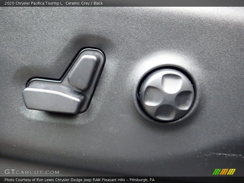 Ceramic Grey / Black 2020 Chrysler Pacifica Touring L