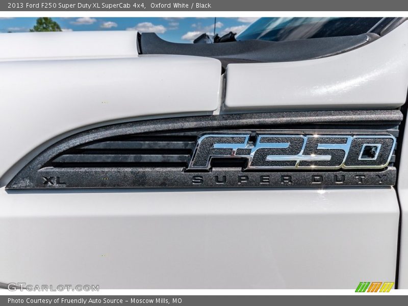 Oxford White / Black 2013 Ford F250 Super Duty XL SuperCab 4x4