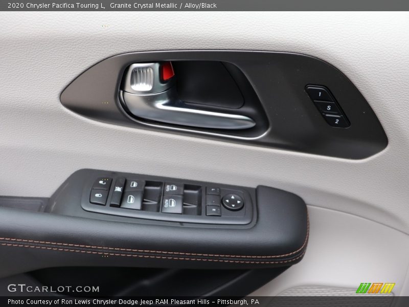 Granite Crystal Metallic / Alloy/Black 2020 Chrysler Pacifica Touring L