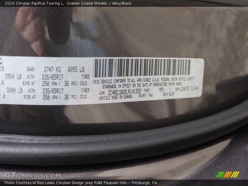 Granite Crystal Metallic / Alloy/Black 2020 Chrysler Pacifica Touring L