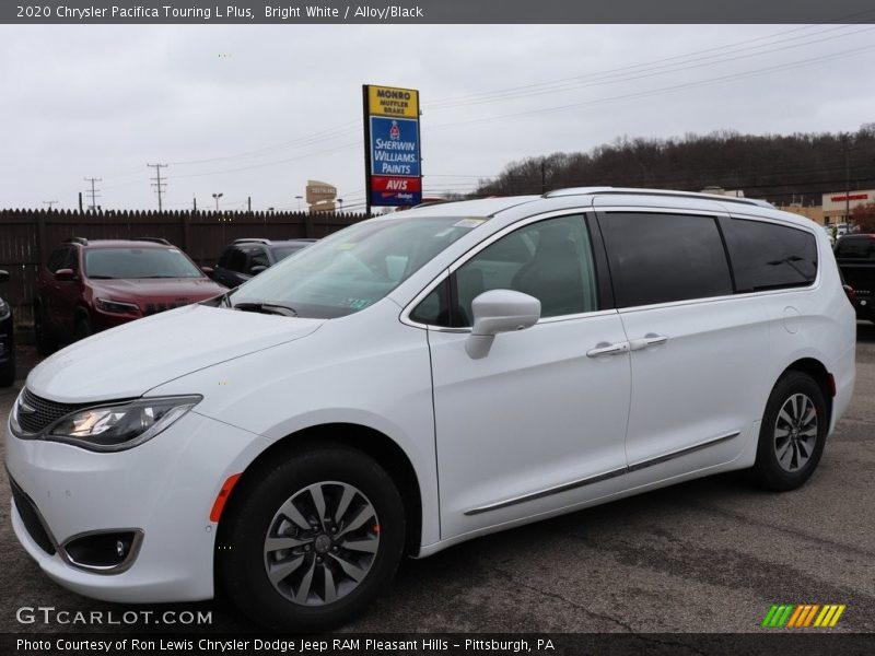 Bright White / Alloy/Black 2020 Chrysler Pacifica Touring L Plus