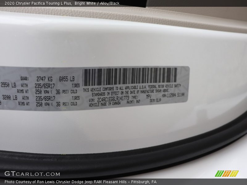 Bright White / Alloy/Black 2020 Chrysler Pacifica Touring L Plus