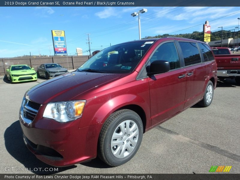 Octane Red Pearl / Black/Light Graystone 2019 Dodge Grand Caravan SE
