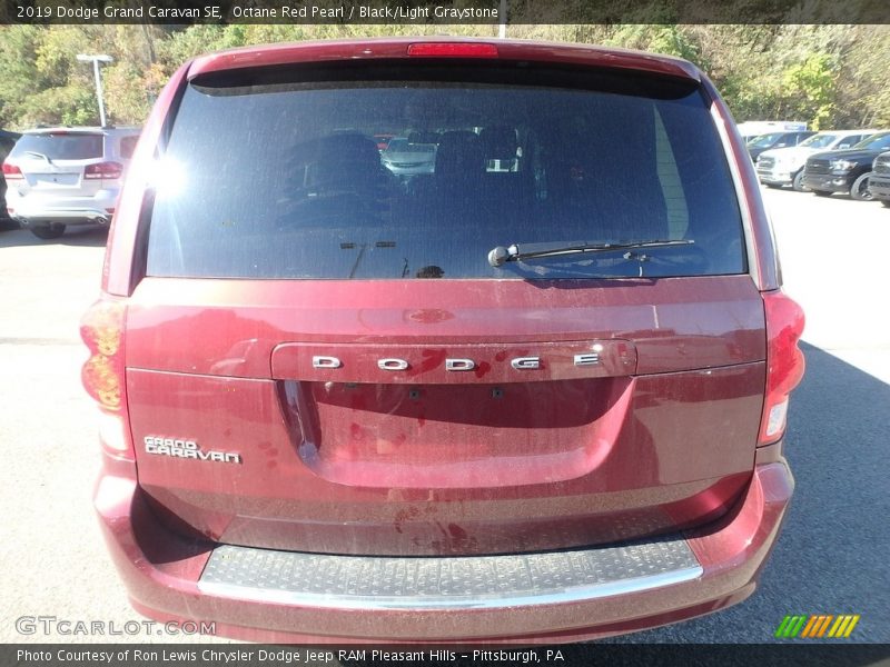 Octane Red Pearl / Black/Light Graystone 2019 Dodge Grand Caravan SE