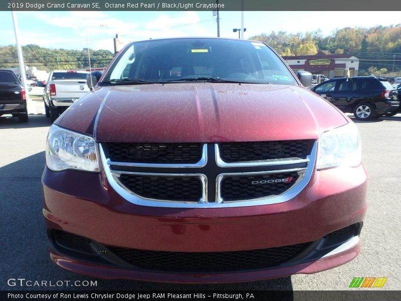 Octane Red Pearl / Black/Light Graystone 2019 Dodge Grand Caravan SE