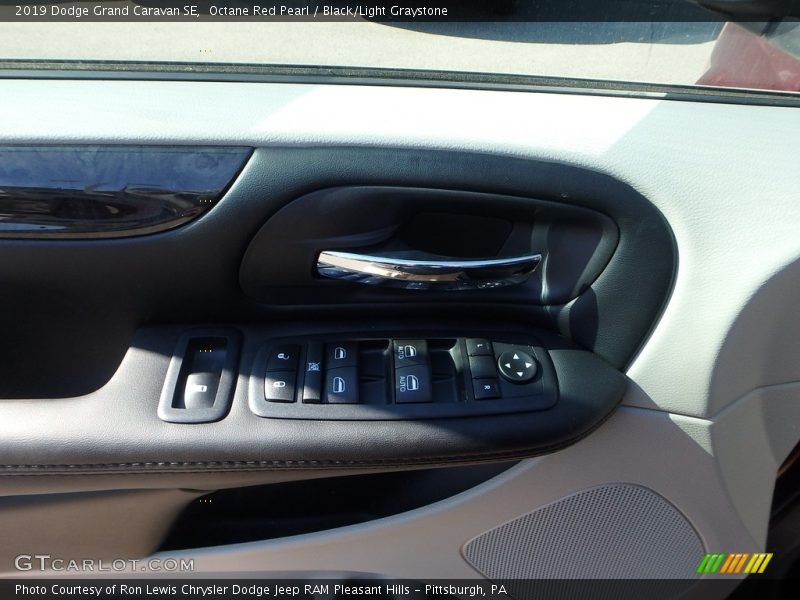 Octane Red Pearl / Black/Light Graystone 2019 Dodge Grand Caravan SE
