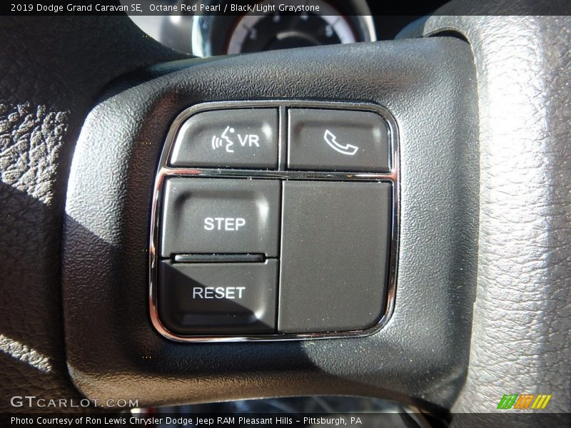 Octane Red Pearl / Black/Light Graystone 2019 Dodge Grand Caravan SE