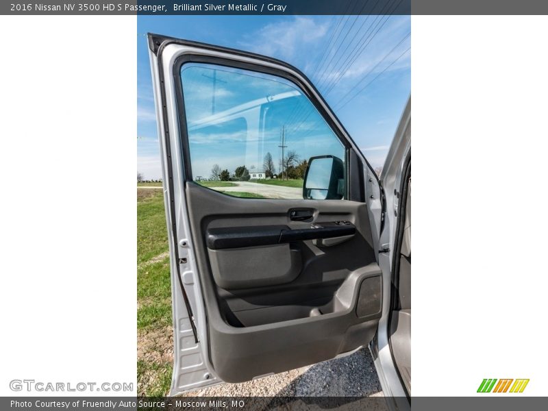Brilliant Silver Metallic / Gray 2016 Nissan NV 3500 HD S Passenger