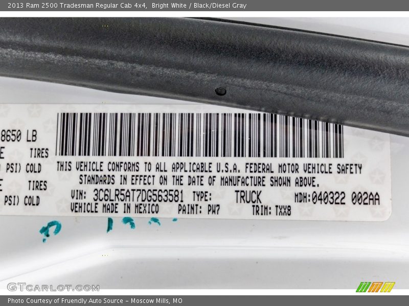 Bright White / Black/Diesel Gray 2013 Ram 2500 Tradesman Regular Cab 4x4
