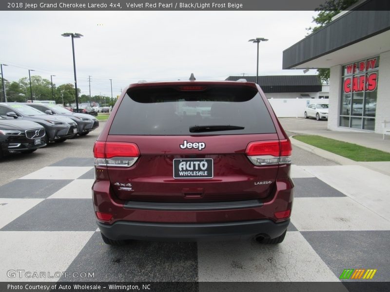 Velvet Red Pearl / Black/Light Frost Beige 2018 Jeep Grand Cherokee Laredo 4x4