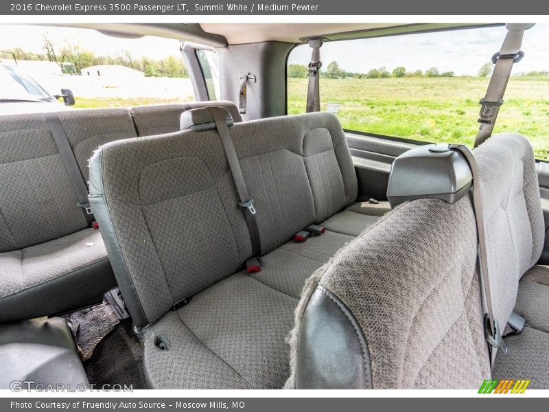 Summit White / Medium Pewter 2016 Chevrolet Express 3500 Passenger LT