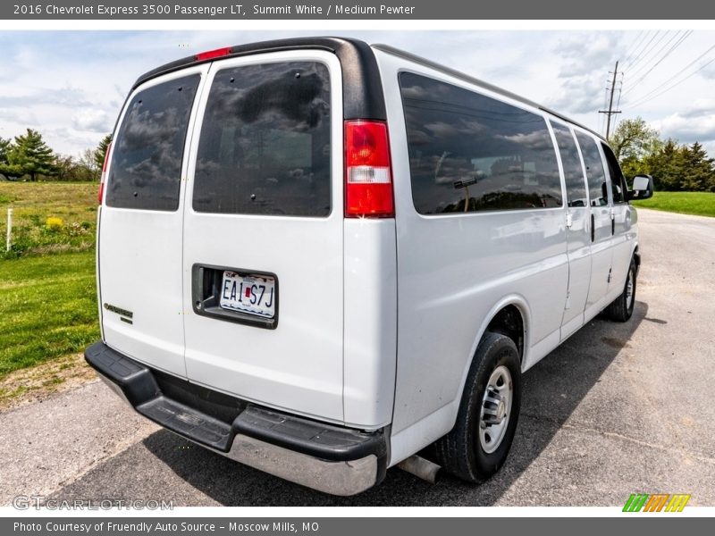 Summit White / Medium Pewter 2016 Chevrolet Express 3500 Passenger LT