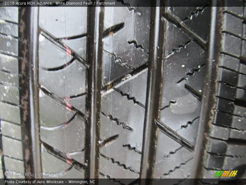 White Diamond Pearl / Parchment 2018 Acura MDX Advance