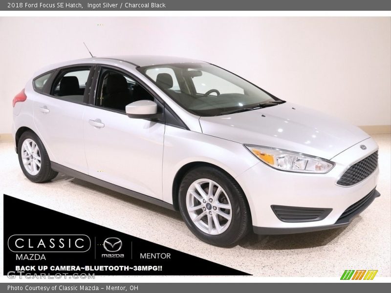 Ingot Silver / Charcoal Black 2018 Ford Focus SE Hatch