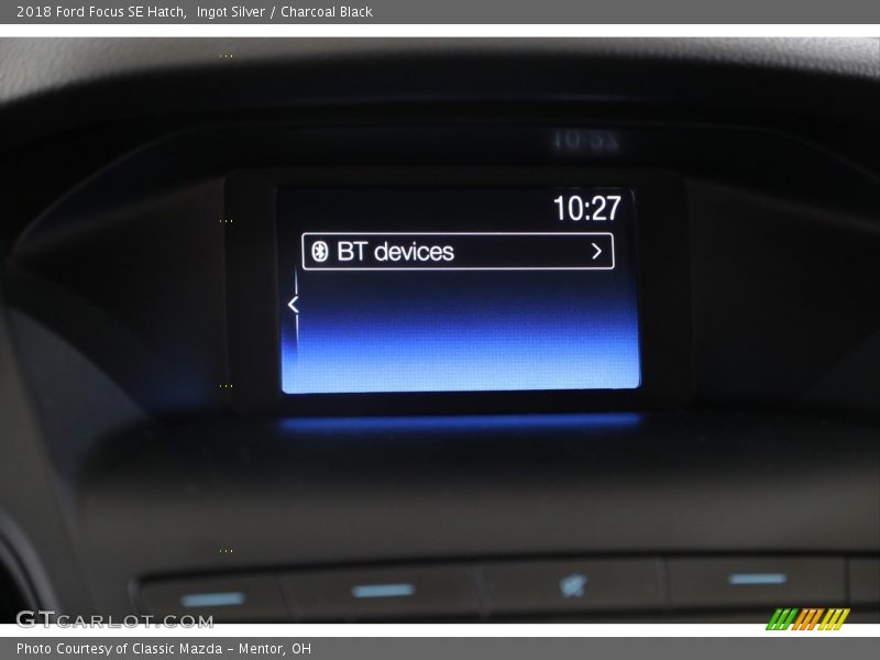 Ingot Silver / Charcoal Black 2018 Ford Focus SE Hatch