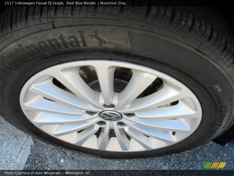 Reef Blue Metallic / Moonrock Gray 2017 Volkswagen Passat SE Sedan
