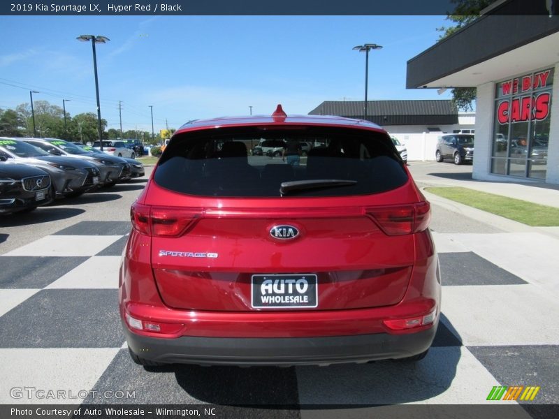 Hyper Red / Black 2019 Kia Sportage LX