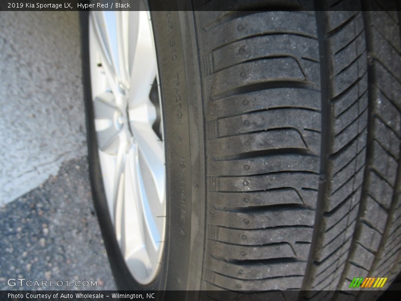 Hyper Red / Black 2019 Kia Sportage LX