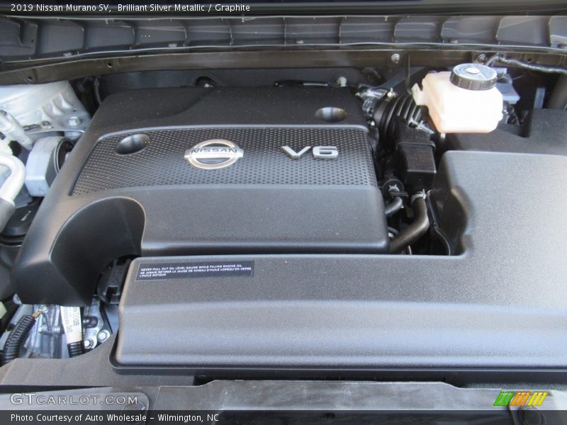 Brilliant Silver Metallic / Graphite 2019 Nissan Murano SV