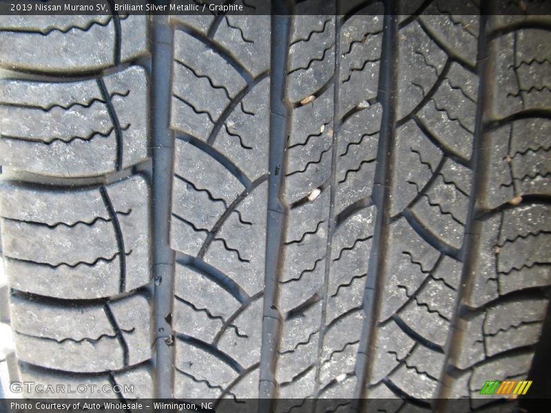 Brilliant Silver Metallic / Graphite 2019 Nissan Murano SV
