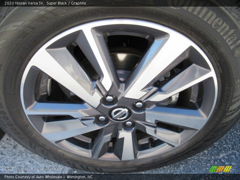 Super Black / Graphite 2020 Nissan Versa SV
