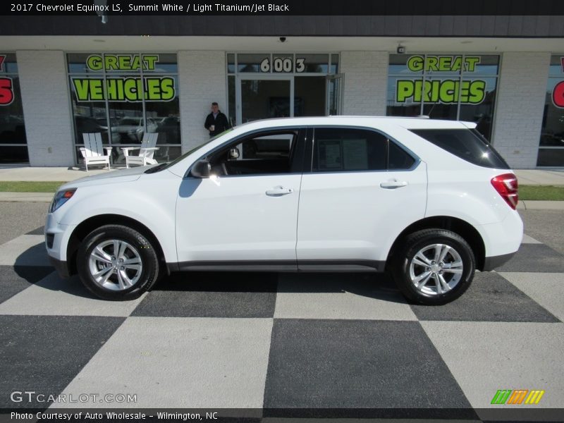 Summit White / Light Titanium/Jet Black 2017 Chevrolet Equinox LS