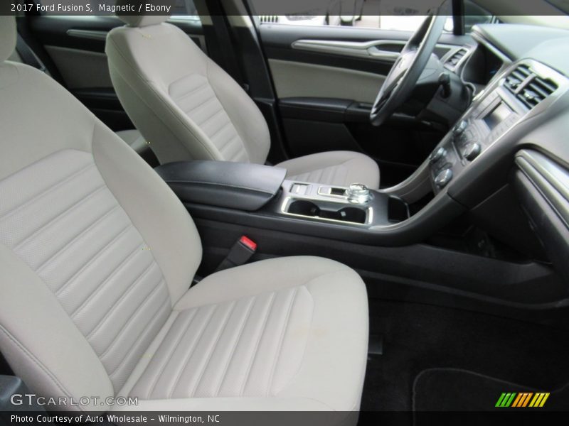 Magnetic / Ebony 2017 Ford Fusion S