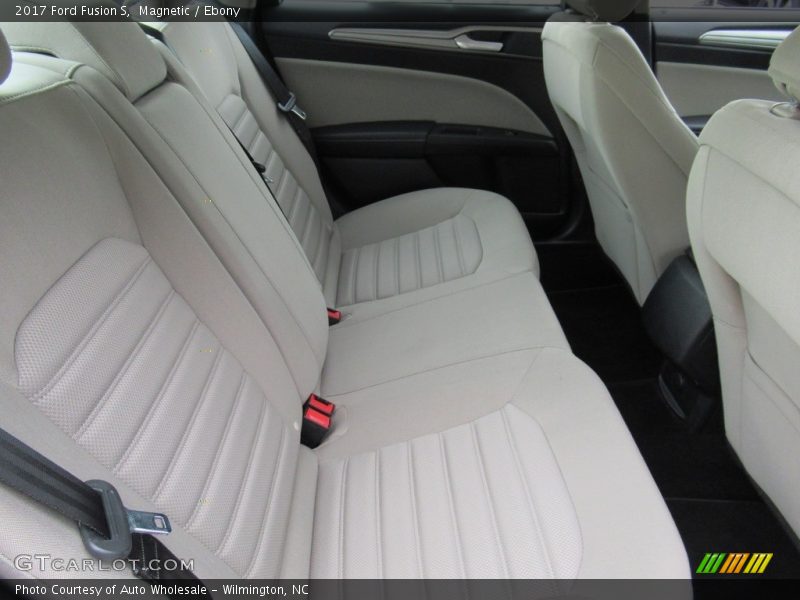 Magnetic / Ebony 2017 Ford Fusion S